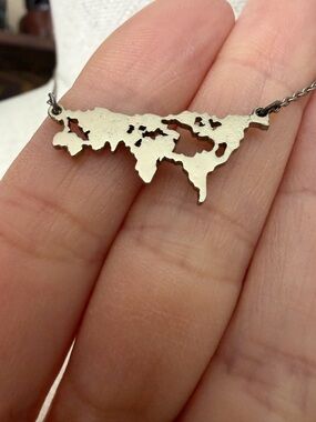 Dainty Silver World Map Wanderlust Necklace